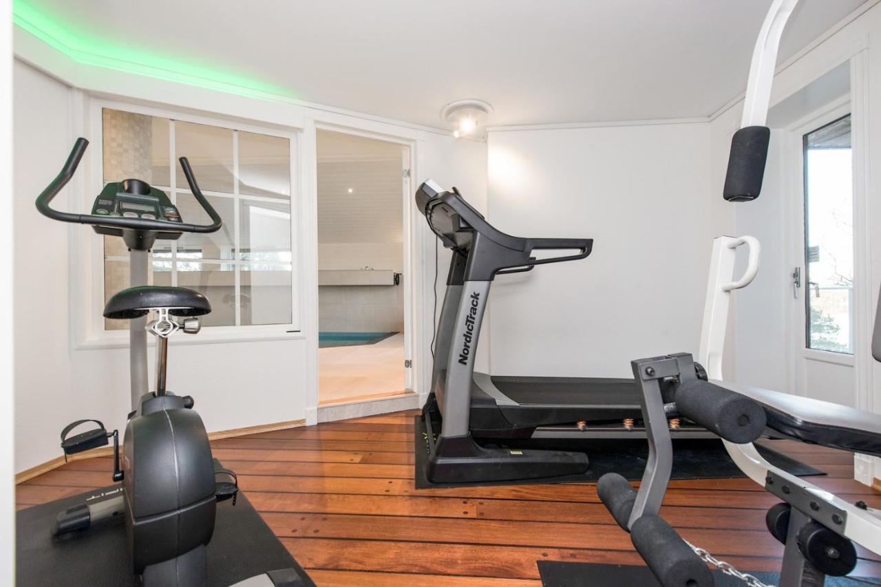 Arboretet - Seaside With Private Pool & Infrared Sauna In The Heart Of Arboretet, Villaer
